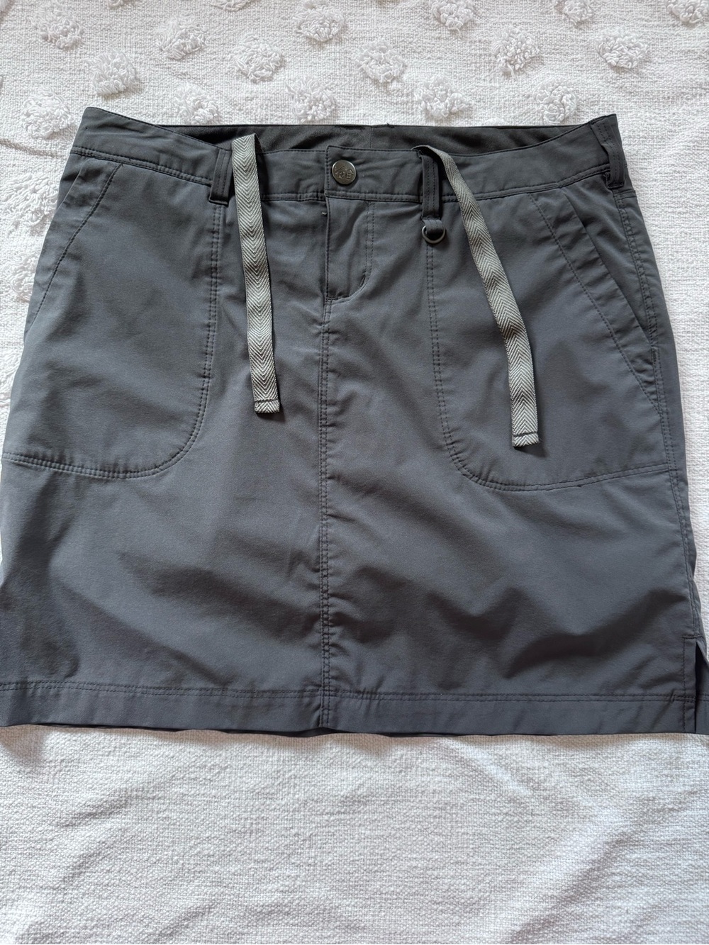 REI Skort Women's Size 4 Gray Pockets Stretch Drawstring Outdoor Hiking